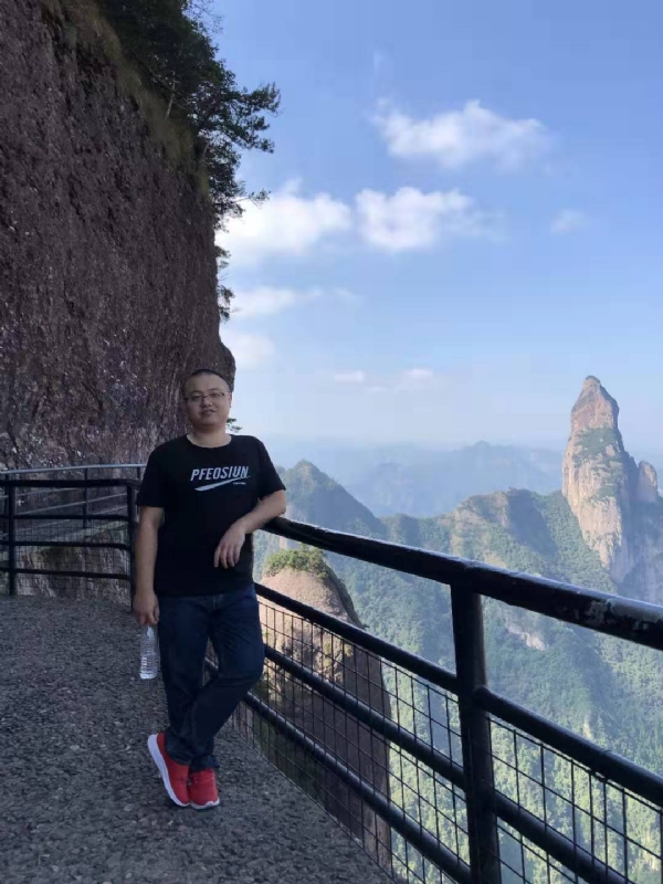 不杵于物的第一张照片--德化相亲网