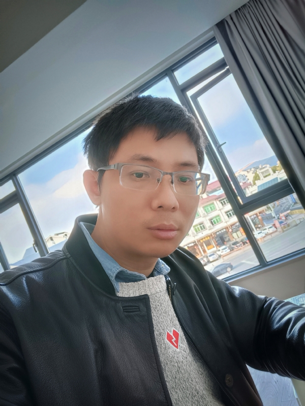 也许只是缺少一个拥抱的第二张照片--德化相亲网