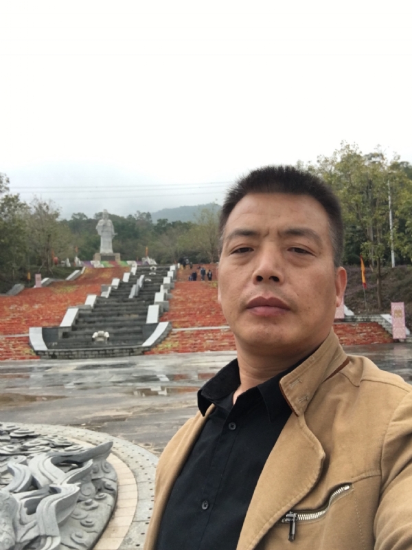 开心的松鼠的第二张照片--德化相亲网