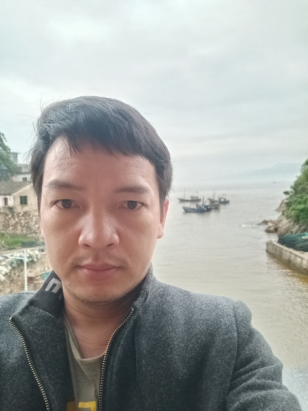 啊亮的第一张照片--德化相亲网