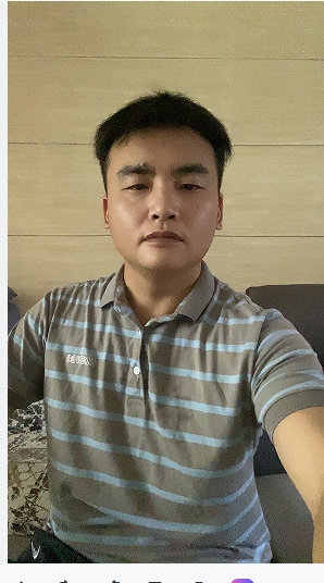 走在红毯那一天的第二张照片--德化相亲网